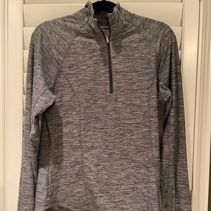 Women’s 3/4 grey zip up